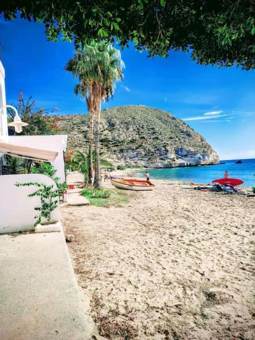 Bohemian 2 Bed Apartamento Amarillo Agua Amarga  Extérieur photo